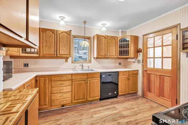 $649,900 | 61 Soundview Avenue, Shelton, CT 06484