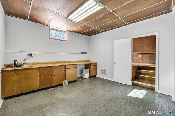 a view of a storage & utility room