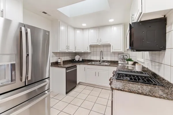 $1,198,000 | 14 Bradford Drive, South San Francisco, CA 94080