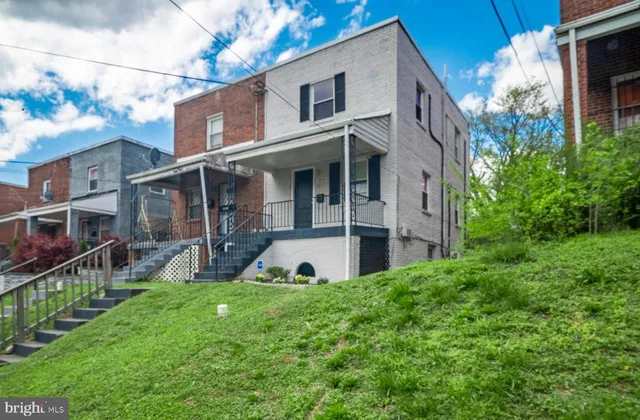 $3,900 | 2014 Savannah Place Southeast, Washington, DC 20020