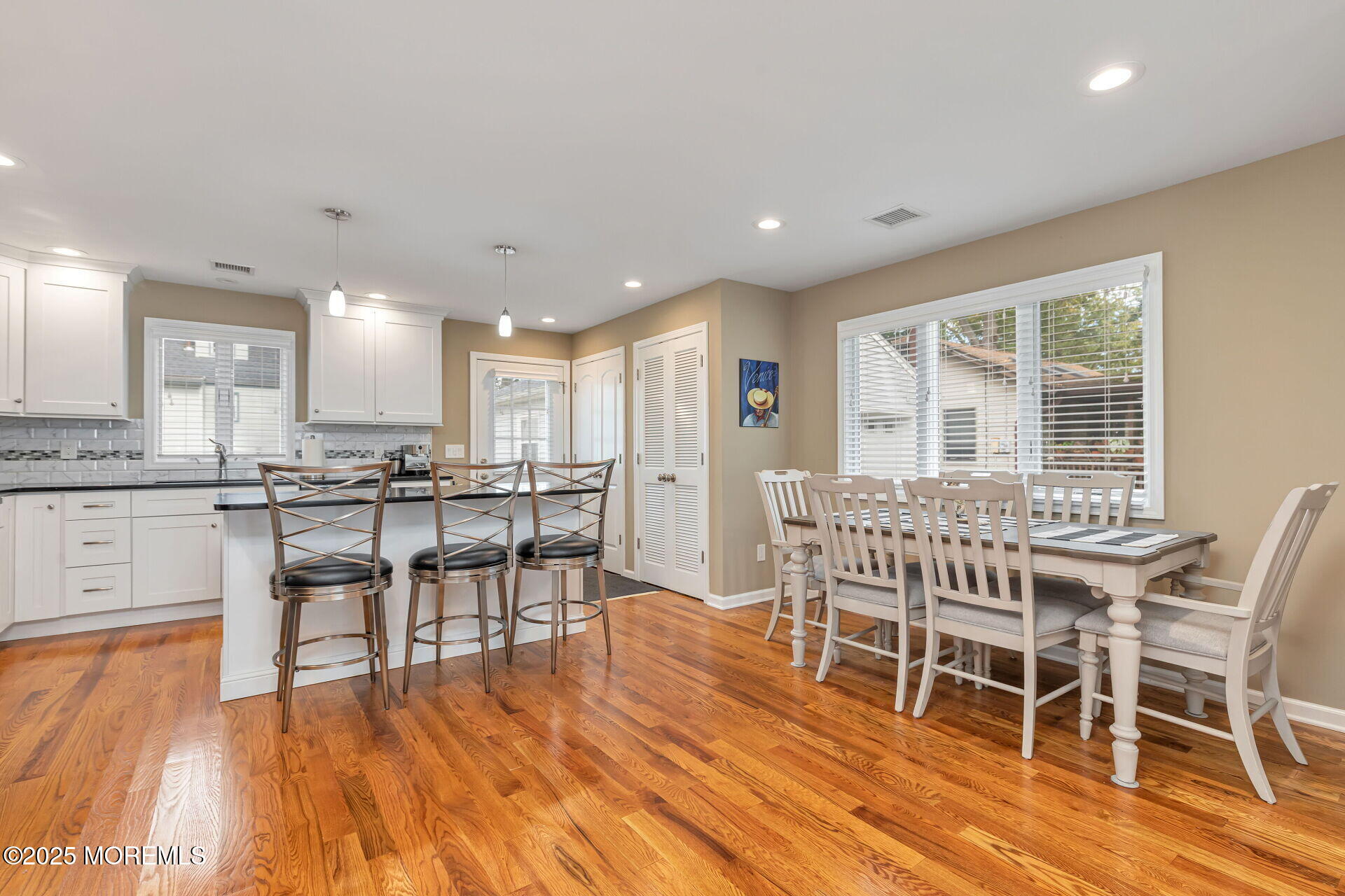 607 South Riverside Drive Neptune Township, NJ 07753 - Photo 8 of 47 Kitchen pic 1