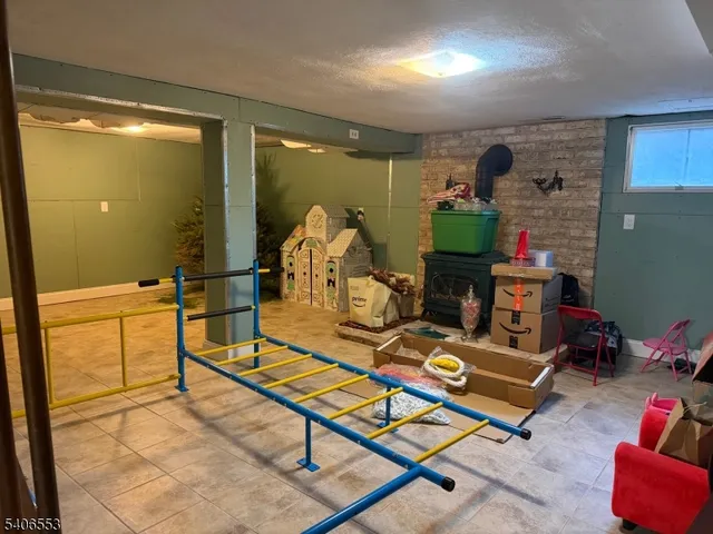 $399,900 | 202 4 Glenside Place, North Plainfield, NJ 07060