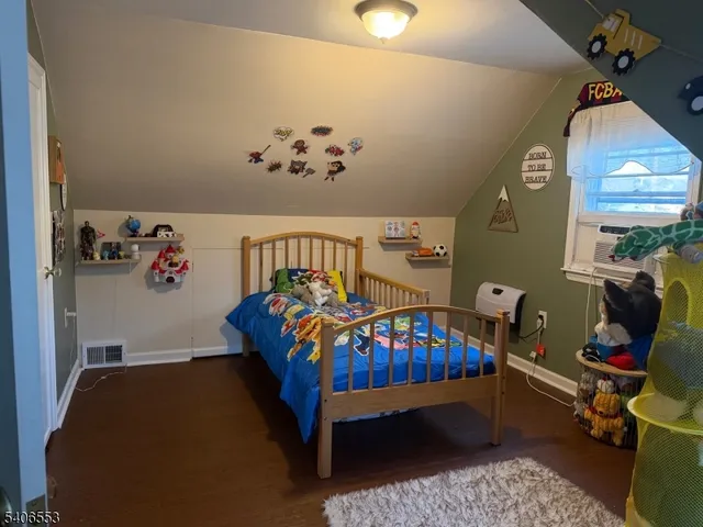 $399,900 | 202 4 Glenside Place, North Plainfield, NJ 07060