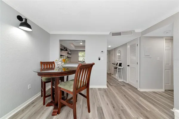 $194,000 | 966 La Costa Circle, Unit 5, Sarasota, FL 34237