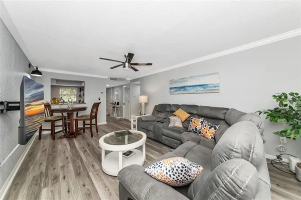 $194,000 | 966 La Costa Circle, Unit 5, Sarasota, FL 34237