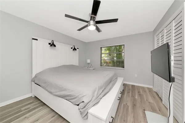$194,000 | 966 La Costa Circle, Unit 5, Sarasota, FL 34237