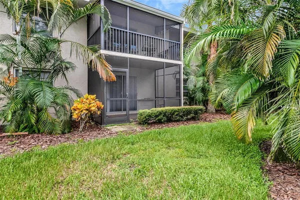 $194,000 | 966 La Costa Circle, Unit 5, Sarasota, FL 34237