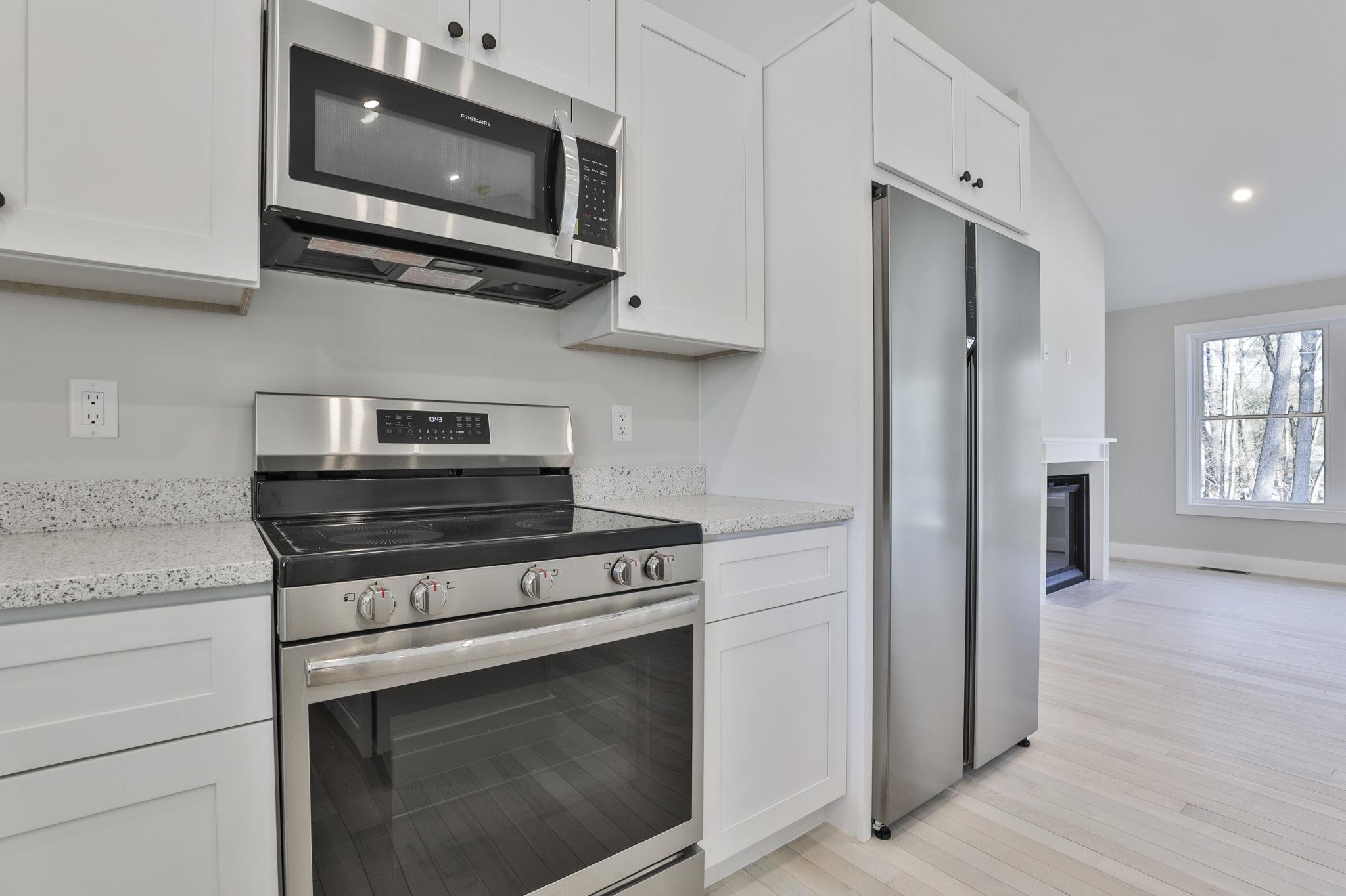 12 Thompson Crossing, Unit 23111 Antrim, NH 03440 - Photo 9 of 32