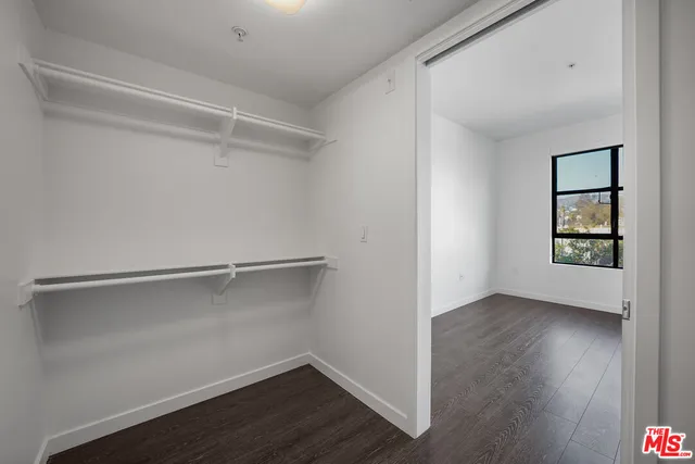 $3,437 | 5800 Harold Way, Unit 410, Los Angeles, CA 90028