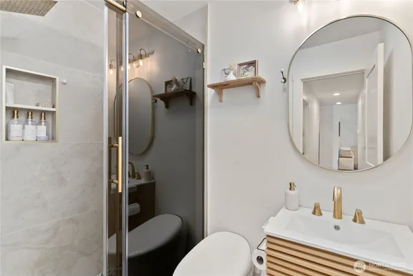 $444,777 | 15421 8th Ave Court East, Tacoma, WA 98445