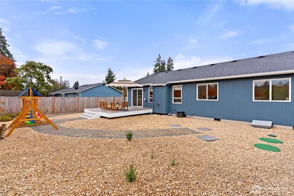 $444,777 | 15421 8th Ave Court East, Tacoma, WA 98445