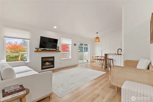 $444,777 | 15421 8th Ave Court East, Tacoma, WA 98445