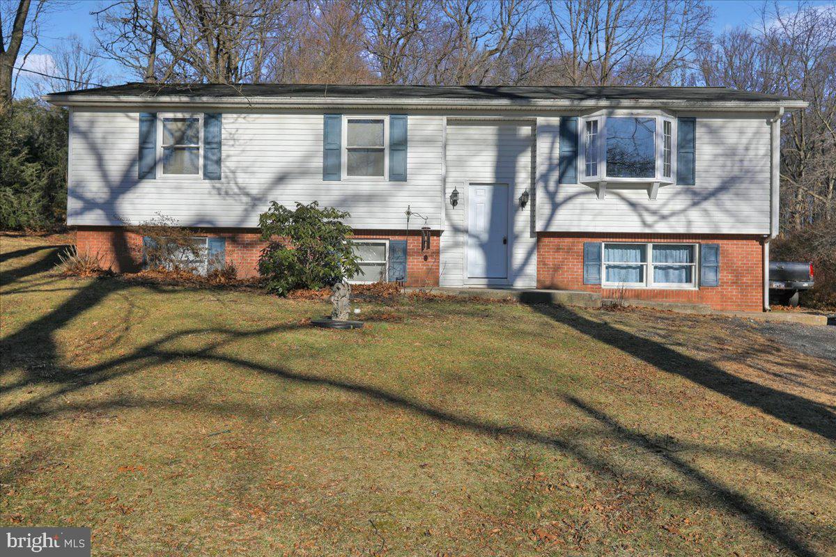 165 Wanner Road Reading, PA 19606 - Photo 3 of 26 Gallery Image 3