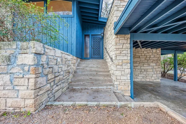 $3,500 | 1615 Elmhurst Drive, Austin, TX 78741