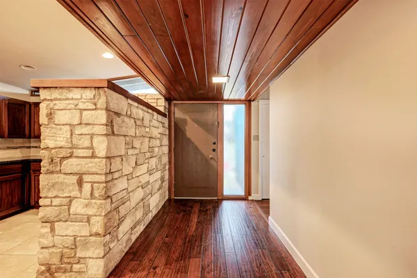 $3,500 | 1615 Elmhurst Drive, Austin, TX 78741