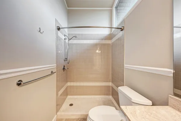 $3,500 | 1615 Elmhurst Drive, Austin, TX 78741