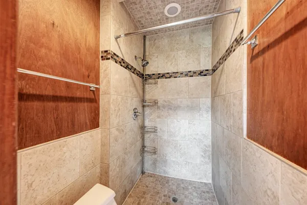 $3,500 | 1615 Elmhurst Drive, Austin, TX 78741