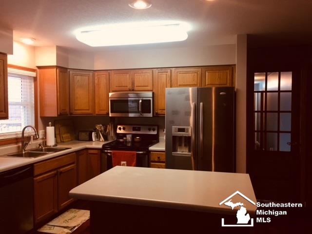 7160 Mentel Road Newport, MI 48166 - Photo 7 of 31 31365685-6.JPG
