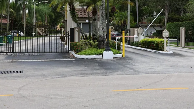 $725,000 | 11251 Reveille Road, Cooper City, FL 33026