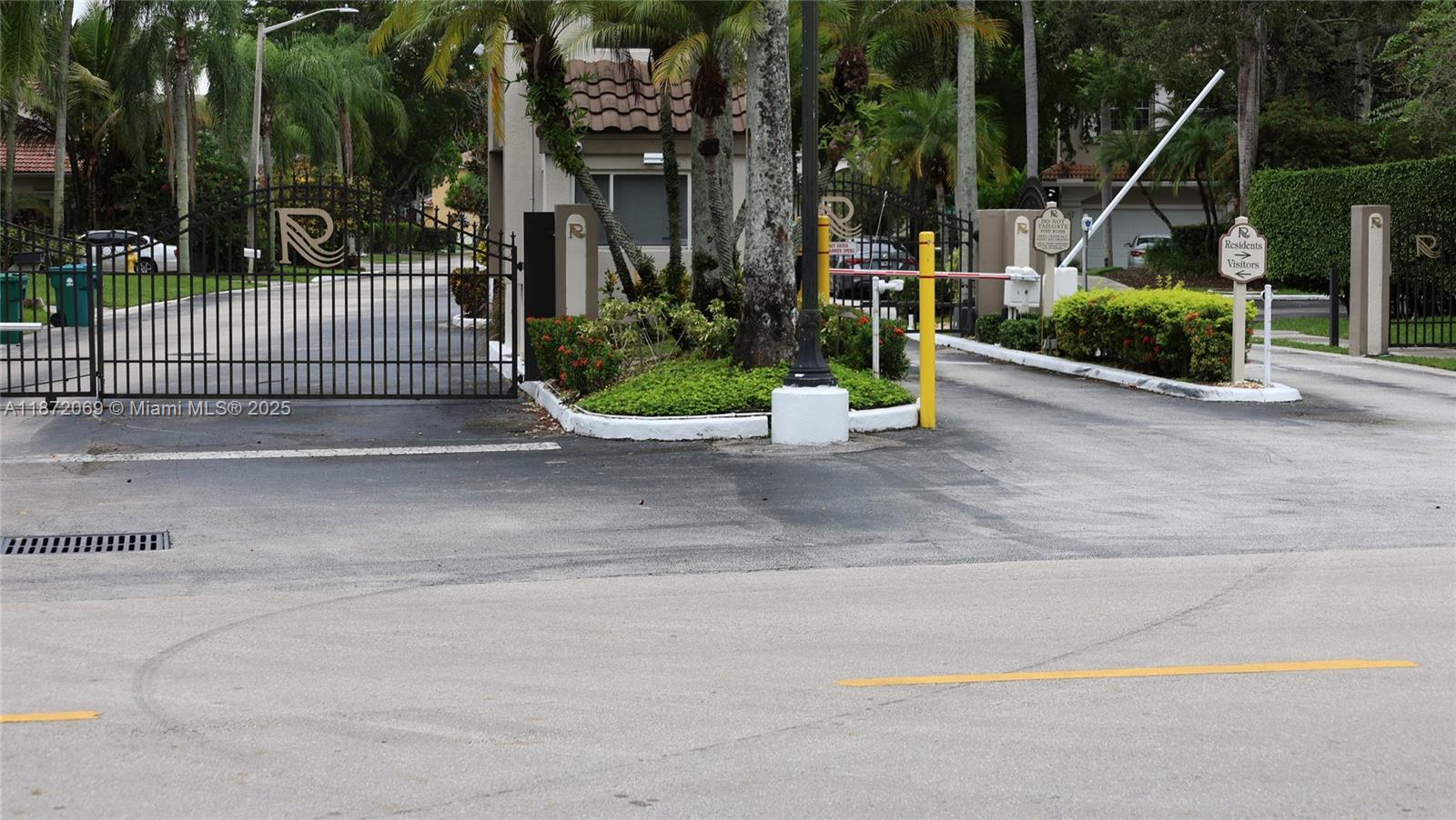 11251 Reveille Road Cooper City, FL 33026 - Photo 81 of 82 a view of garden