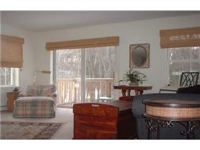 1029 South Mammoth Road, Unit 16 Manchester, NH 03109 - Photo 2 of 7