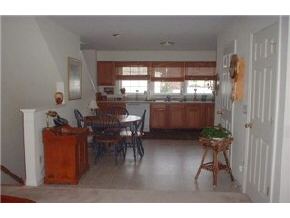 1029 South Mammoth Road, Unit 16 Manchester, NH 03109 - Photo 3 of 7