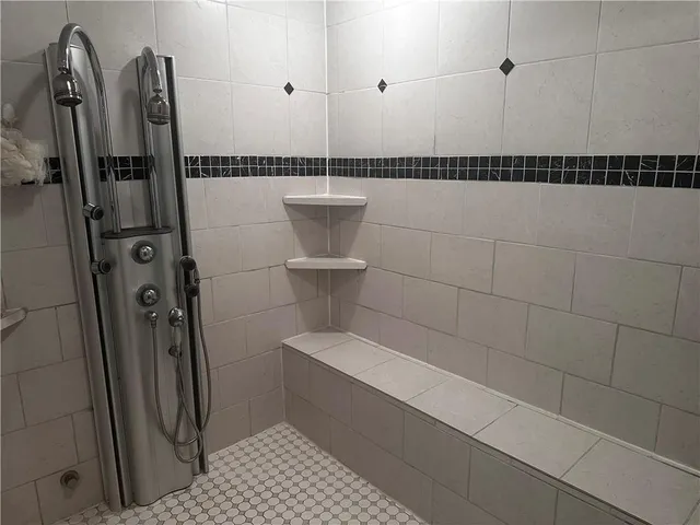 $625,000 | 24317 Trail Ridge Pass, Cleveland, MO 64734