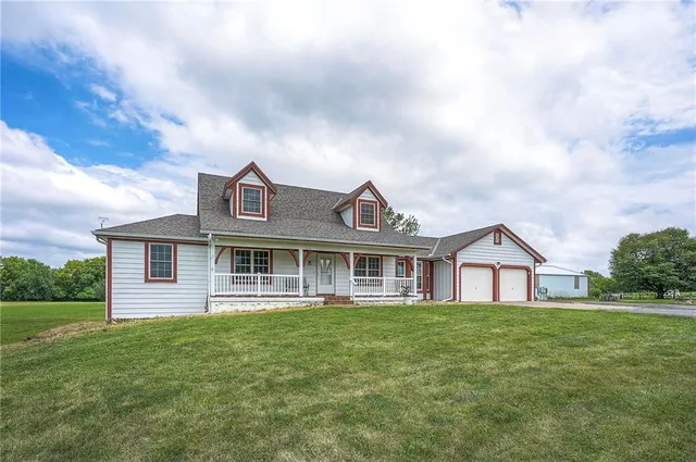 $625,000 | 24317 Trail Ridge Pass, Cleveland, MO 64734