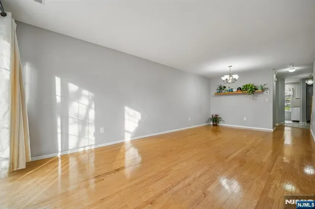 $3,250 | 2384 Quill Court, Mahwah, NJ 07430