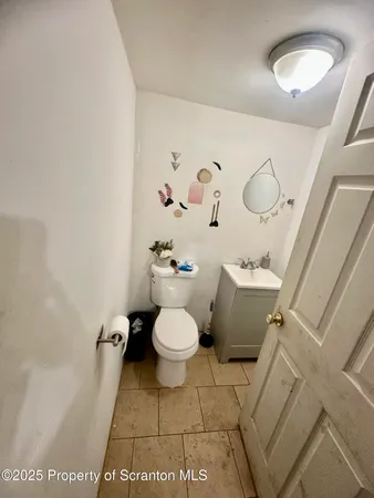 $269,999 | 1762-1764 Sanderson Avenue, Scranton, PA 18509