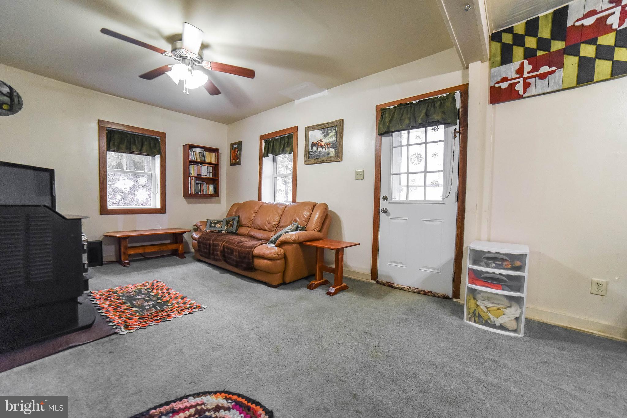 40255 Busy Corner Road Leonardtown, MD 20650 - Photo 6 of 30 Living Room