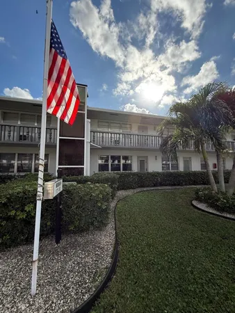 $99,000 | 180 Markham I, Unit 180, Deerfield Beach, FL 33442