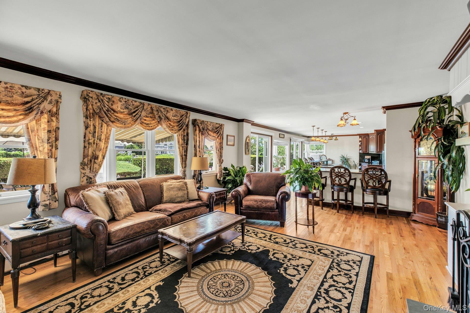 18 Beech Road Islip, NY 11751 - Photo 10 of 46