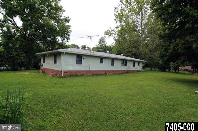 64 Clubhouse Road Delta, PA 17314 - Photo 4 of 21 Gallery Image 4