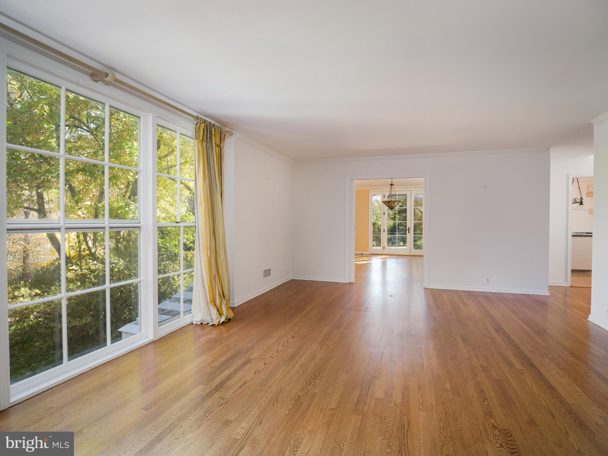 1121 Barberry Road Bryn Mawr, PA 19010 - Photo 14 of 67 Living Room