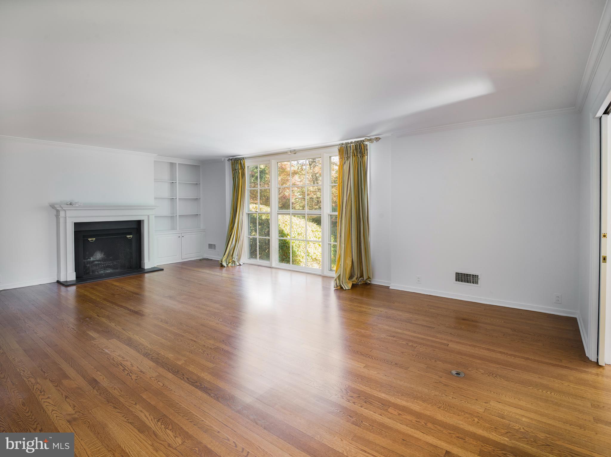 1121 Barberry Road Bryn Mawr, PA 19010 - Photo 15 of 67 Living Room