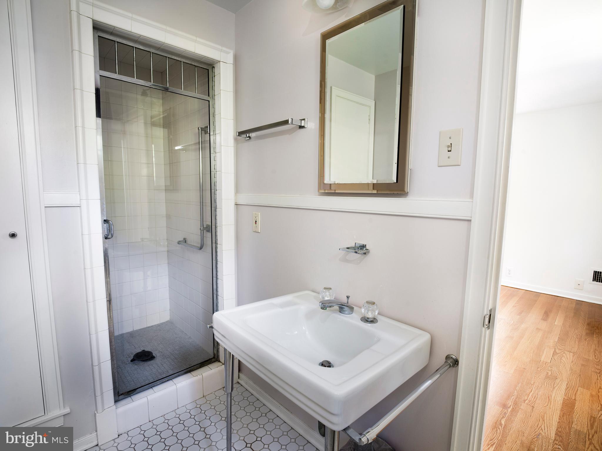 1121 Barberry Road Bryn Mawr, PA 19010 - Photo 43 of 67 Jack and Jill Bath