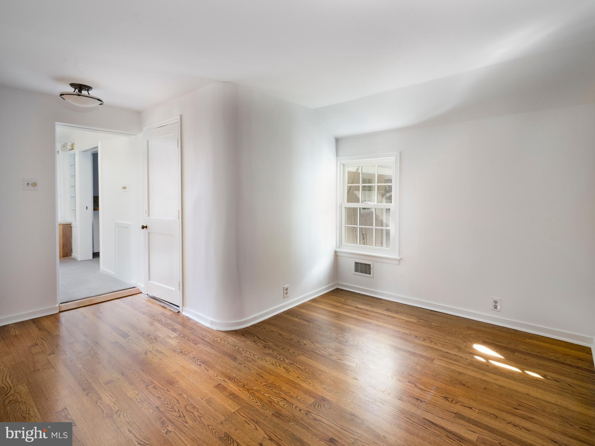1121 Barberry Road Bryn Mawr, PA 19010 - Photo 47 of 67 Hallway Bonus Area