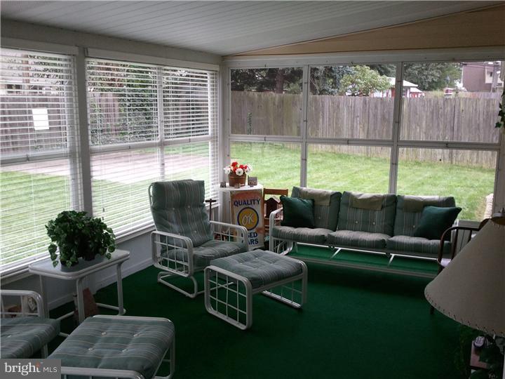 32 Merry Turn Road Levittown, PA 19056 - Photo 9 of 13 Gallery Image 9