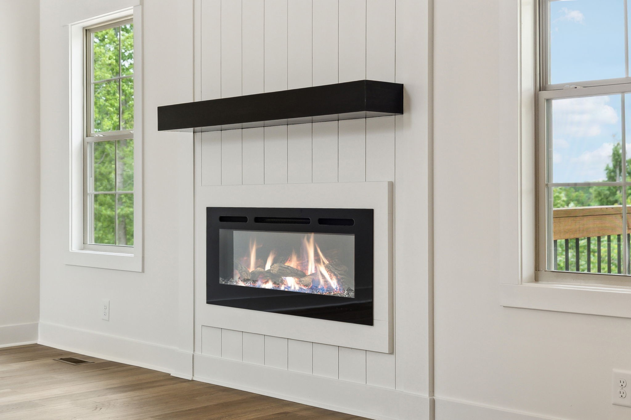 1075 Linder Ridge Road Indian Mound, TN 37079 - Photo 7 of 29 a view of fireplace with washer and dryer