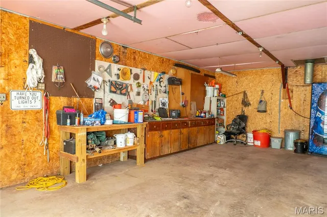 $695,000 | 9057 Big Tavern Creek Road, Portland, MO 65067