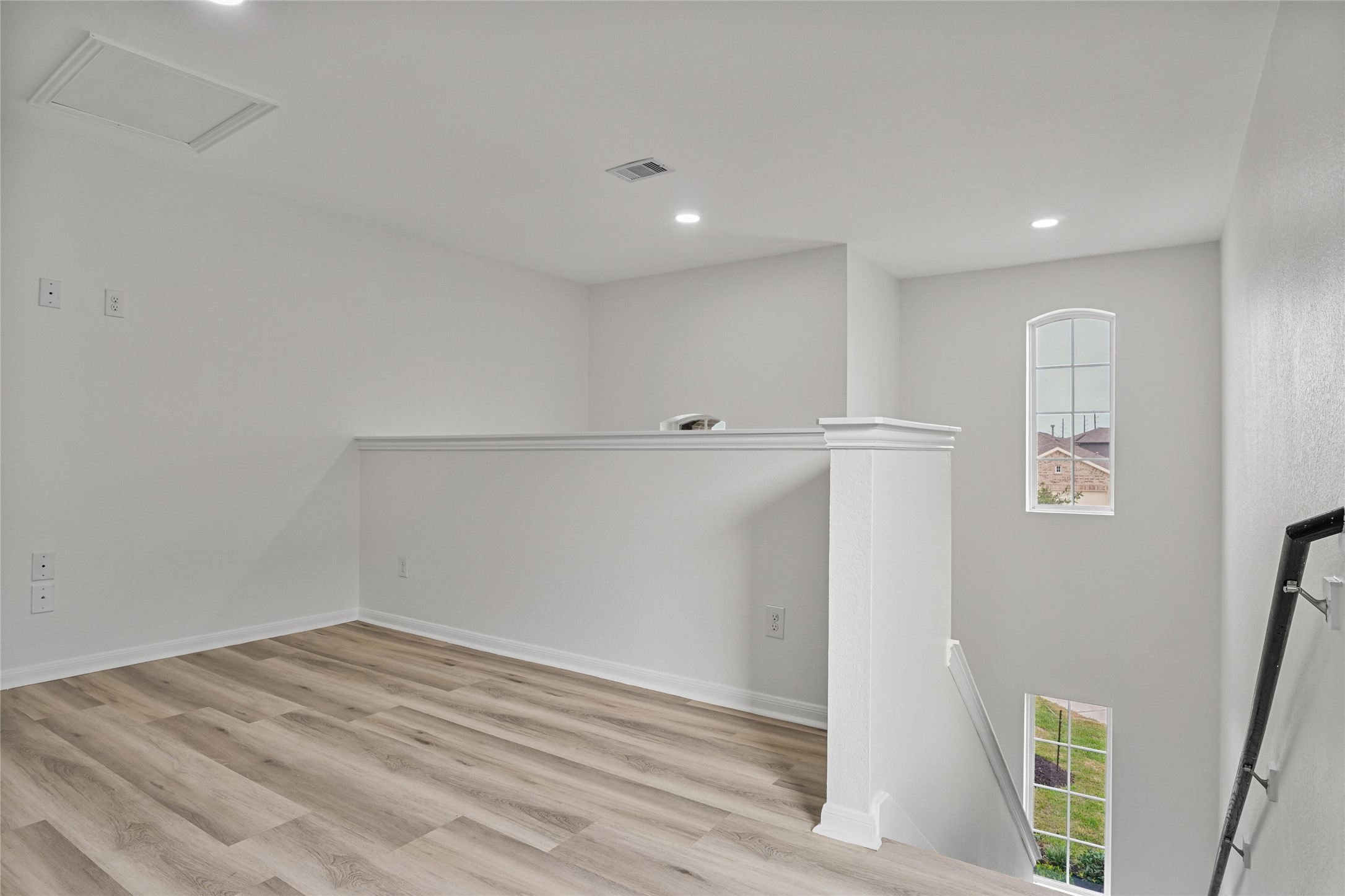 10511 Kings River Drive Rosharon, TX 77583 - Photo 20 of 25 a view of empty room with wooden floor