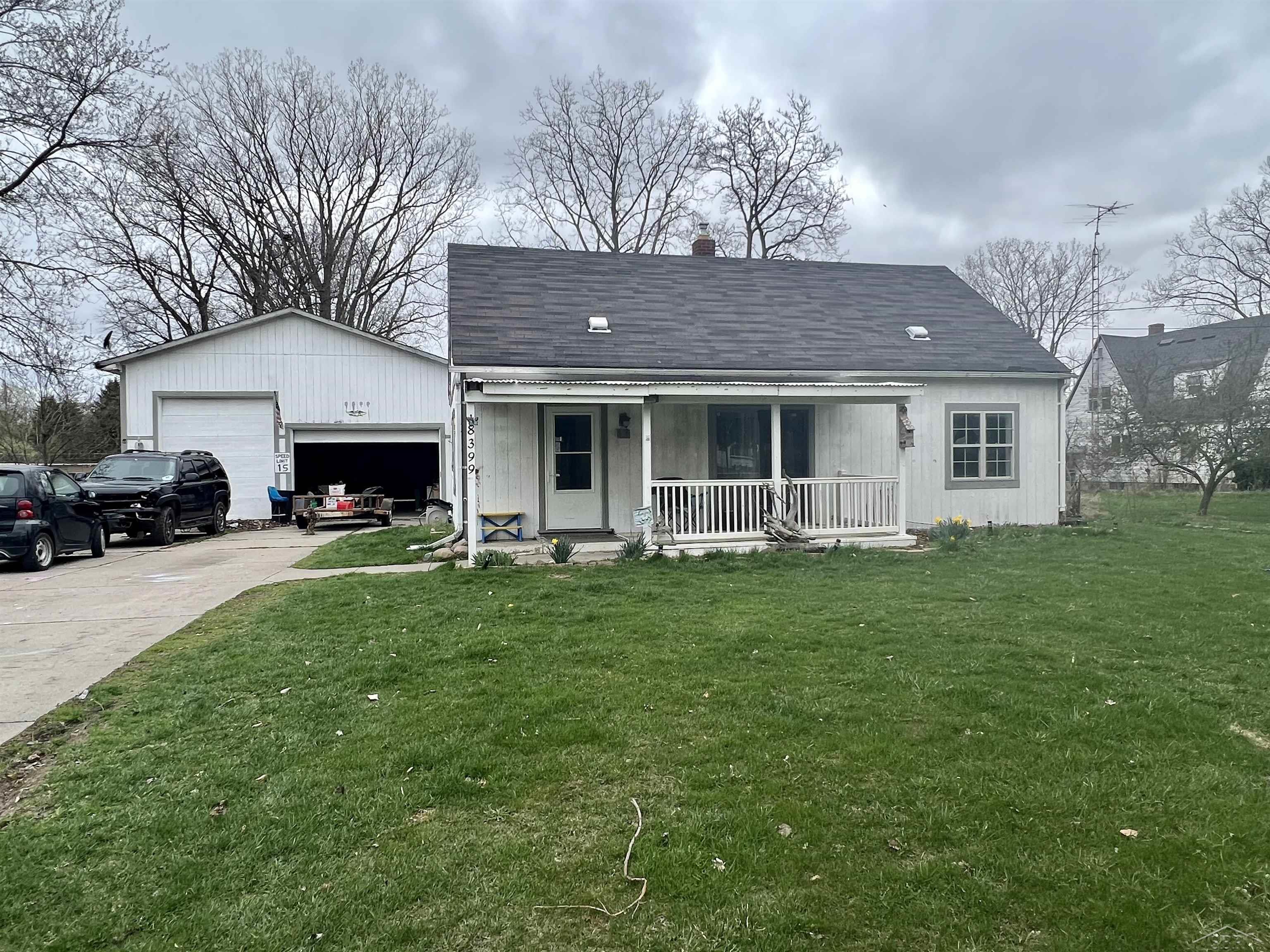 8399 North Lewis Road Mount Morris, MI 48458 - Photo 2 of 31 50106469-1.JPG
