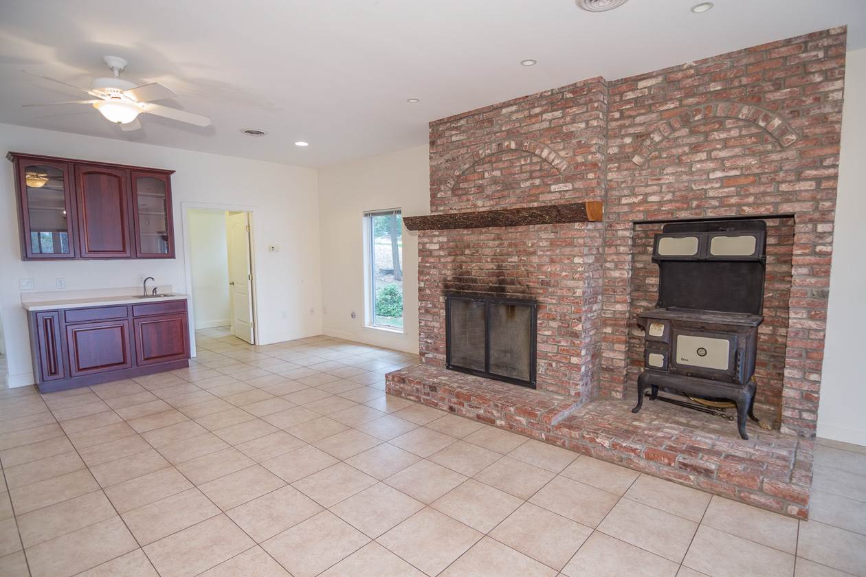 197 Browns Pasture Road Strafford, NH 03884 - Photo 7 of 37
