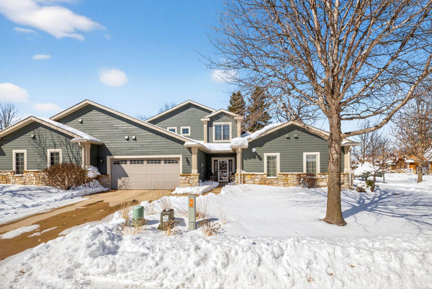 671 Panorama Circle Northwest Rochester, MN 55901 - Photo 1 of 40