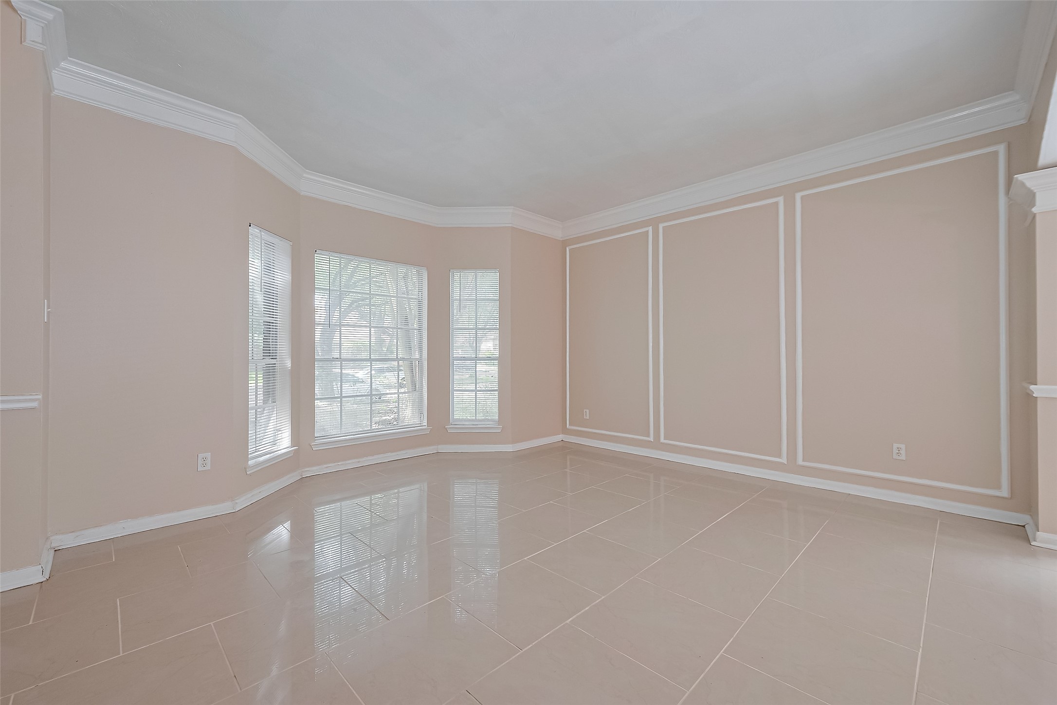 24310 Pepperrell Pl Street Katy, TX 77493 - Photo 7 of 35 a view of an empty room with a window