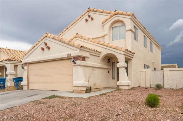 $2,000 | 1320 Pacific Terrace Drive, Las Vegas, NV 89128