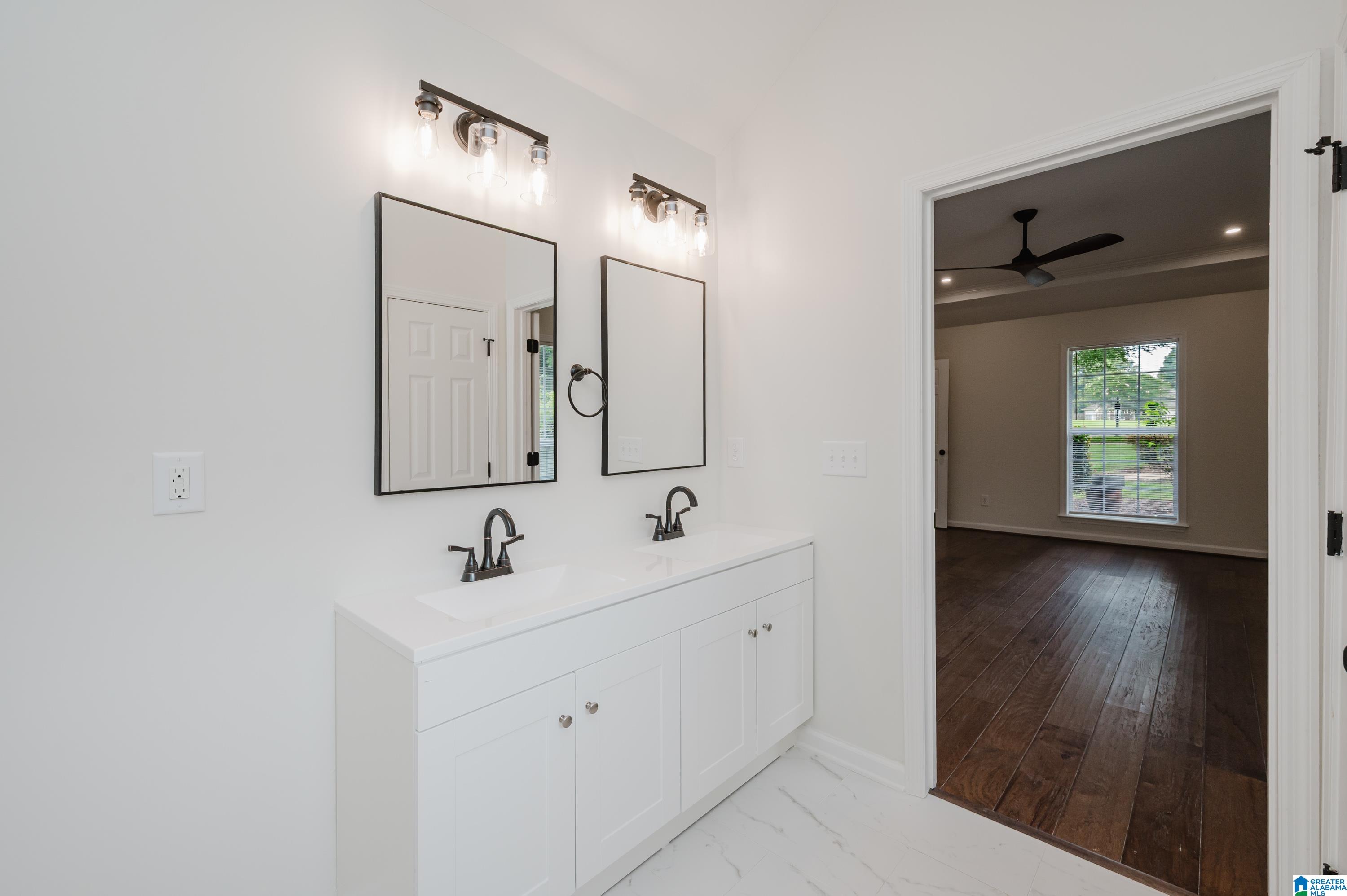 232 Silverstone Lane Alabaster, AL 35007 - Photo 24 of 43