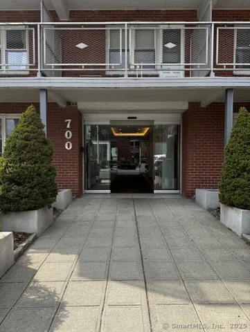 $1,198,888 | 700 Summer Street, Stamford, CT 06901