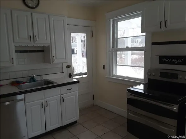 $499,999 | 80 North Main Street, Monroe, NY 10950